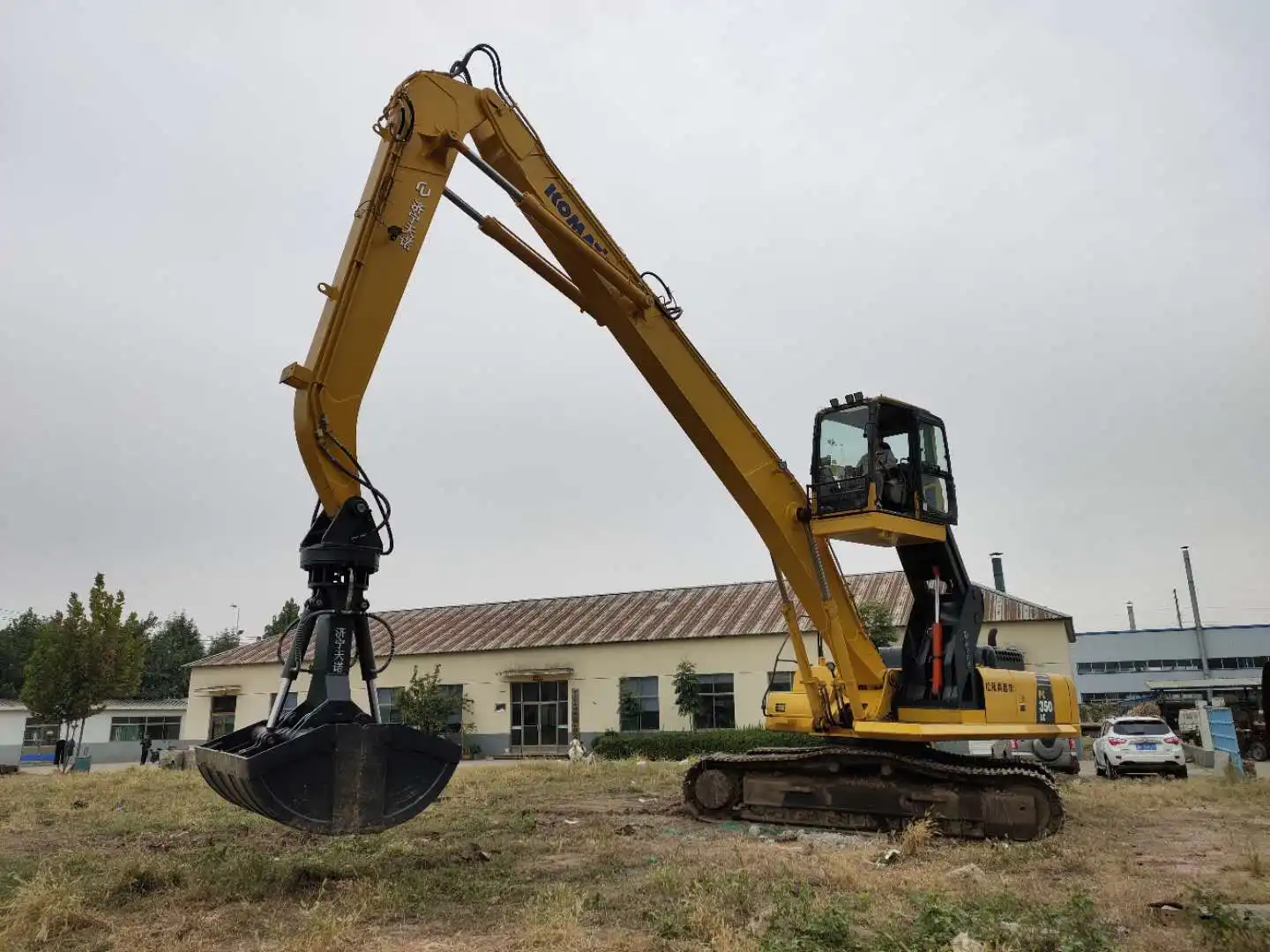 Which industries most frequently use excavator grab arms?